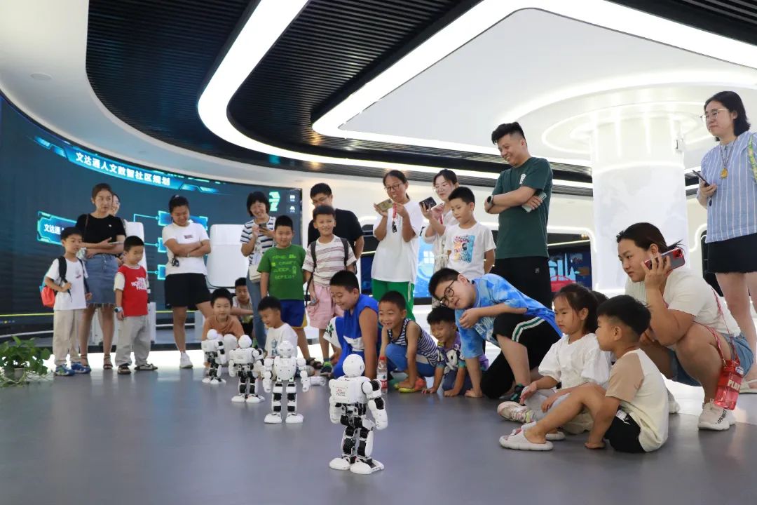 知無央，愛無疆丨科普研學(xué)，走進文達通股份數(shù)字城市展館