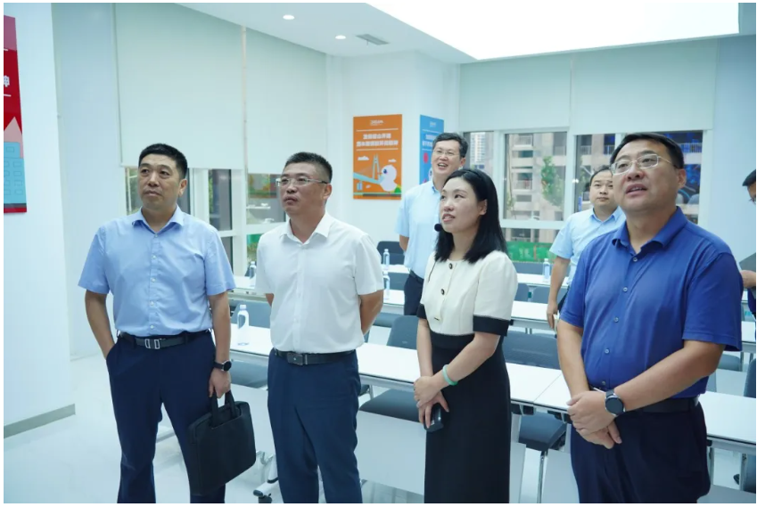 2024年青島市便民設(shè)施進(jìn)社區(qū)暨智慧城市宣講活動(dòng)順利舉辦 2024年青島市便民設(shè)施進(jìn)社區(qū)暨智慧城市宣講活動(dòng)順利舉辦