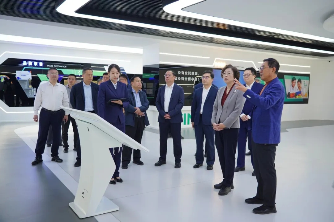 青島市委副書記、市委統(tǒng)戰(zhàn)部部長張惠一行蒞臨文達(dá)通股份調(diào)研指導(dǎo)