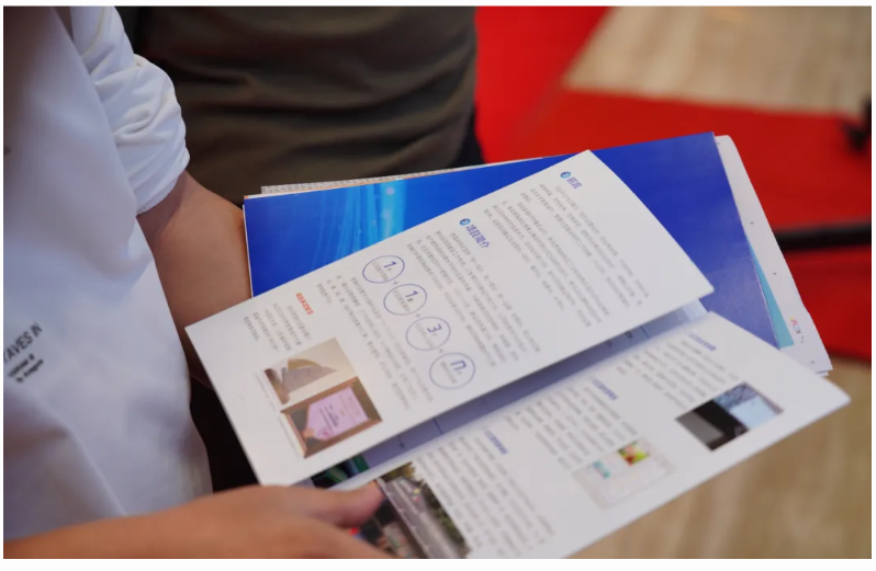 “機(jī)”聚新動能 “智”創(chuàng)新未來丨文達(dá)通無人清掃機(jī)器人亮相2025青島市具身智能機(jī)器人生態(tài)發(fā)展大會